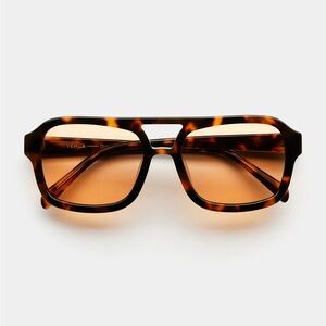 VEHLA Tortoiseshell Square Sunglasses with Amber Lenses